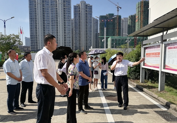 2 產業工人.jpg 2 產業工人.jpg